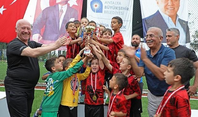 23 Nisan Futbol Turnuvası heyecan kattı