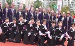 Dünya çocukları Yenişehir Belediyesinin 23 Nisan kutlamalarında buluştu
