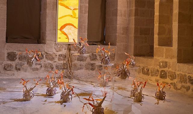 Bor Sanat’ın katkılarıyla Mardin Bienali’nde düzenlenen “Invited: Müşterek/ Unified” sergisi ilgi topladı